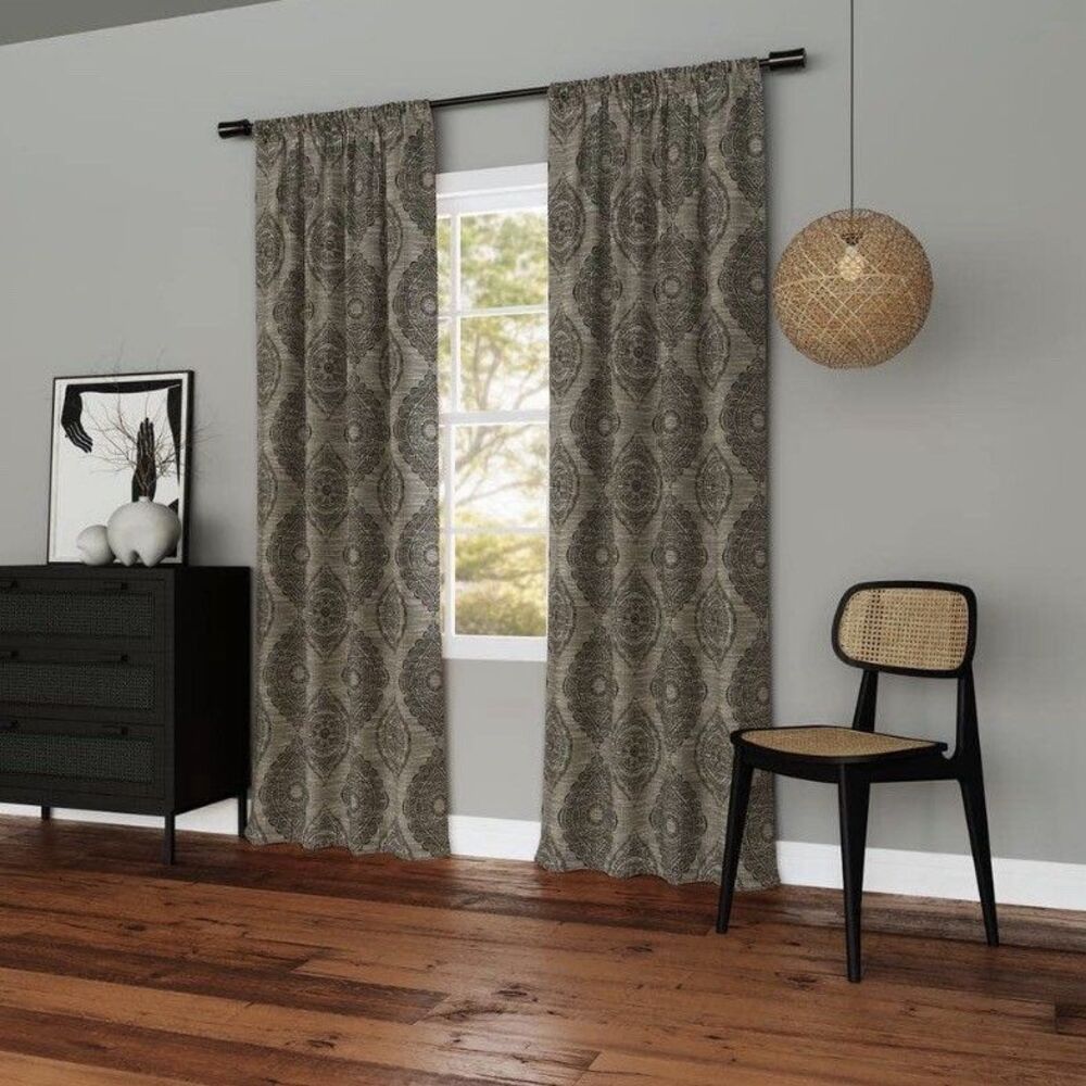 2 PCs Sun Zero Sintra Medallion Black 40"x84" Polyester 100% Blackout New - Picture 3 of 13